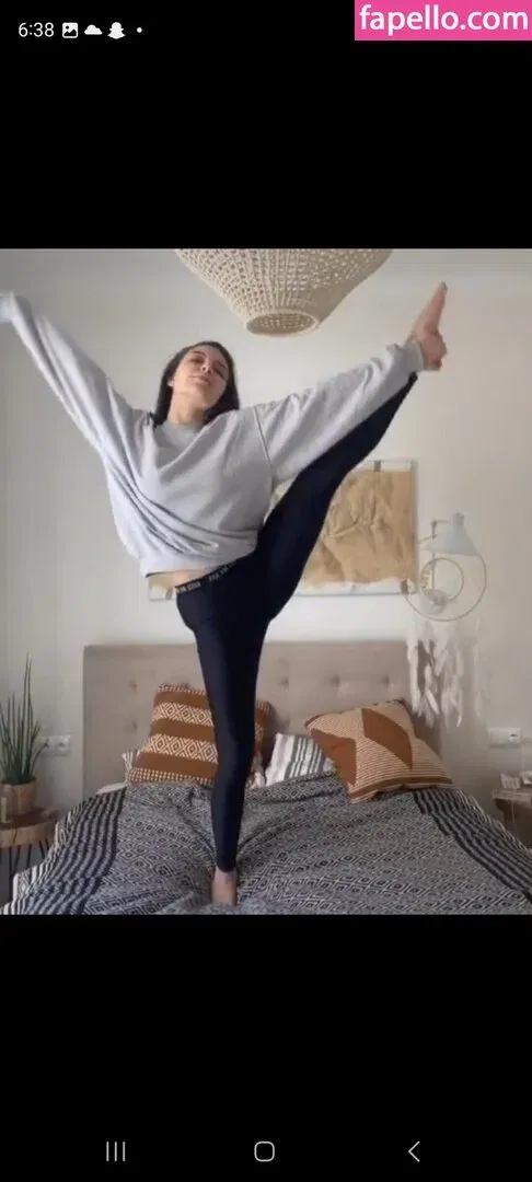 Julia Wieniawa Onlyfans Photo Gallery 