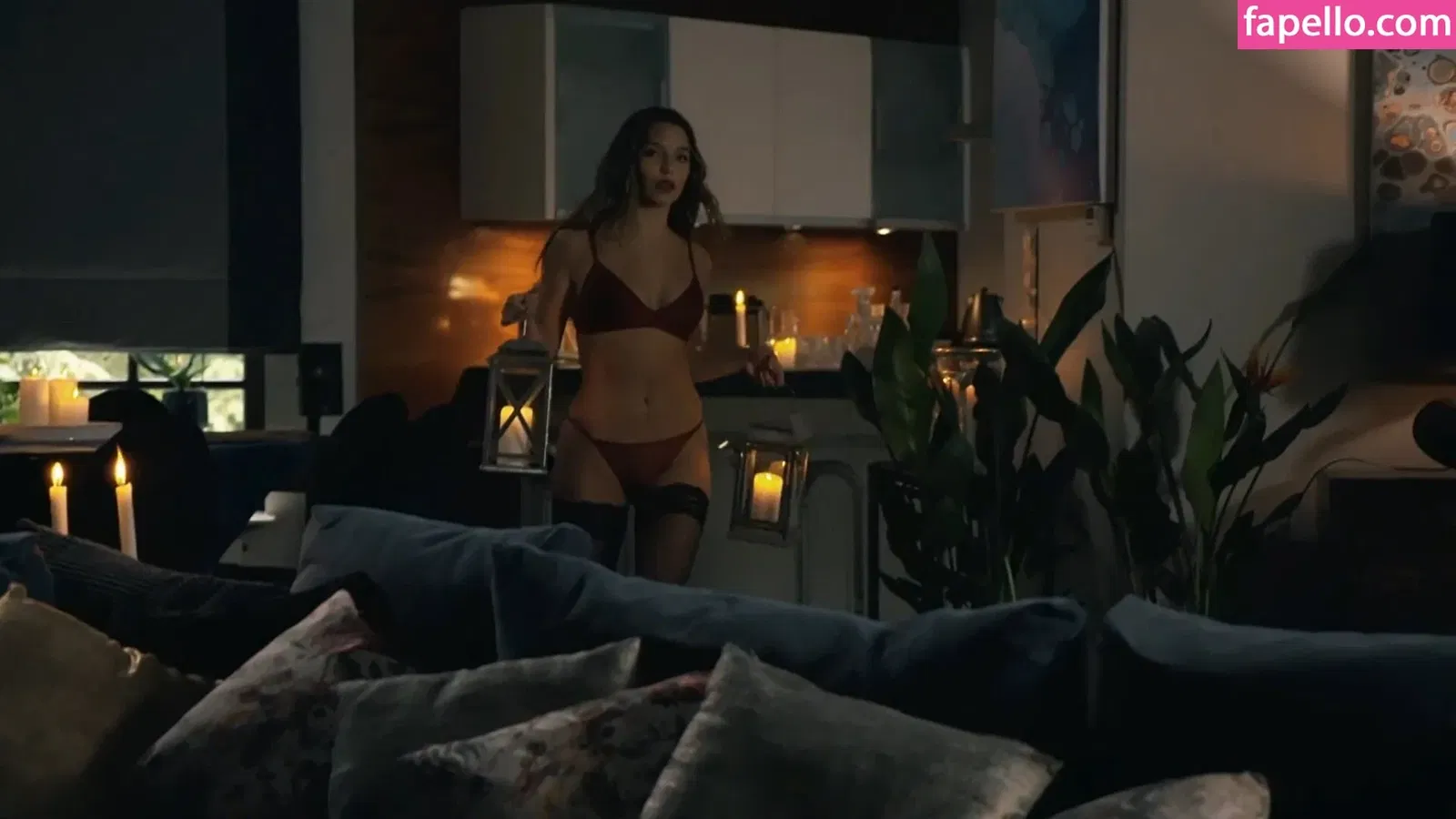 Julia Wieniawa Onlyfans Photo Gallery 