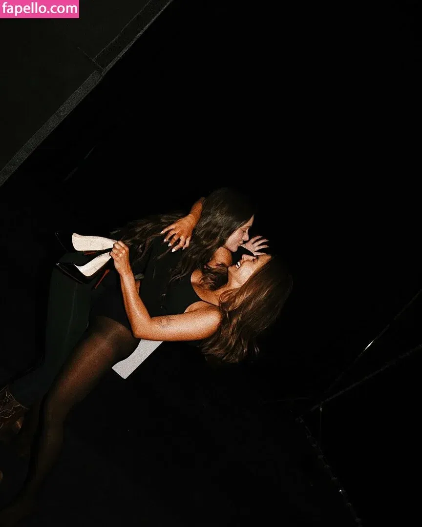 Julia Wieniawa Onlyfans Photo Gallery 