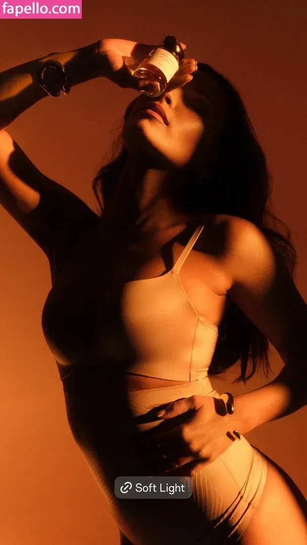 Julia Wieniawa Onlyfans Photo Gallery 