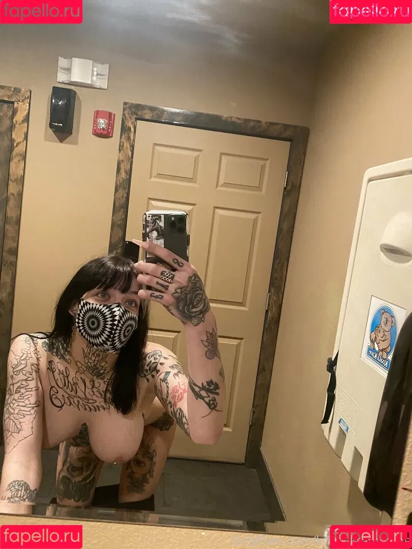 KrispyKremeRose Onlyfans Photo Gallery 
