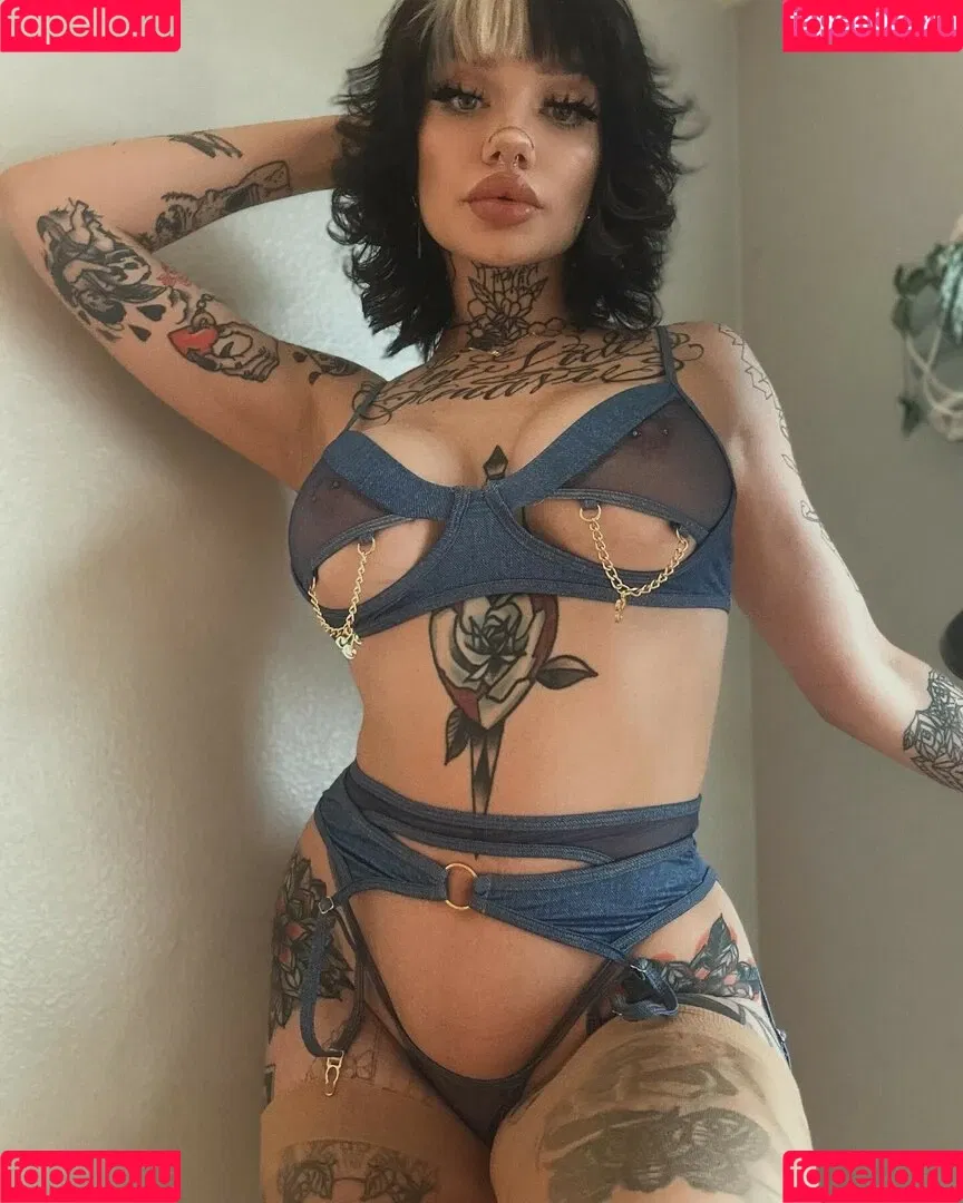 KrispyKremeRose Onlyfans Photo Gallery 