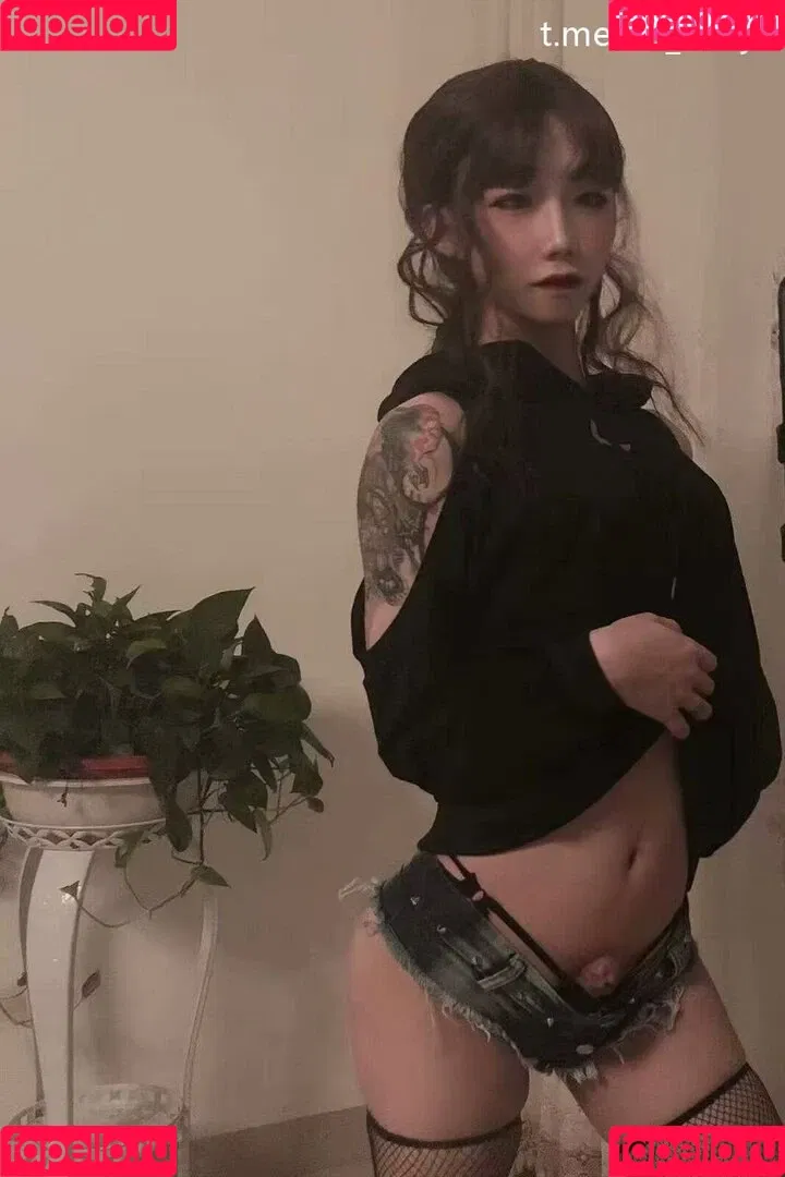 shiliuyelei Onlyfans Photo Gallery 