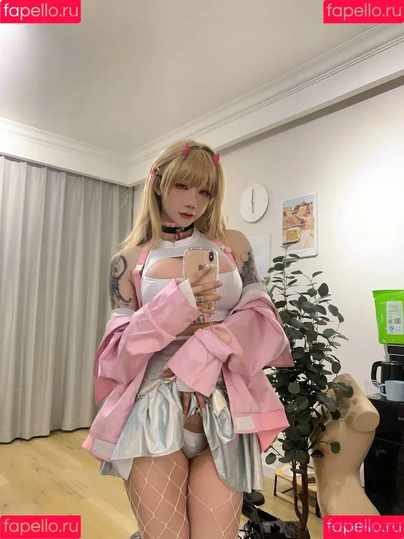 shiliuyelei Onlyfans Photo Gallery 