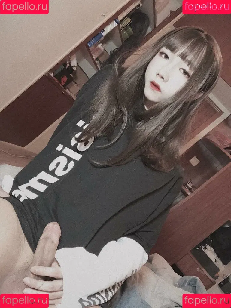 shiliuyelei Onlyfans Photo Gallery 