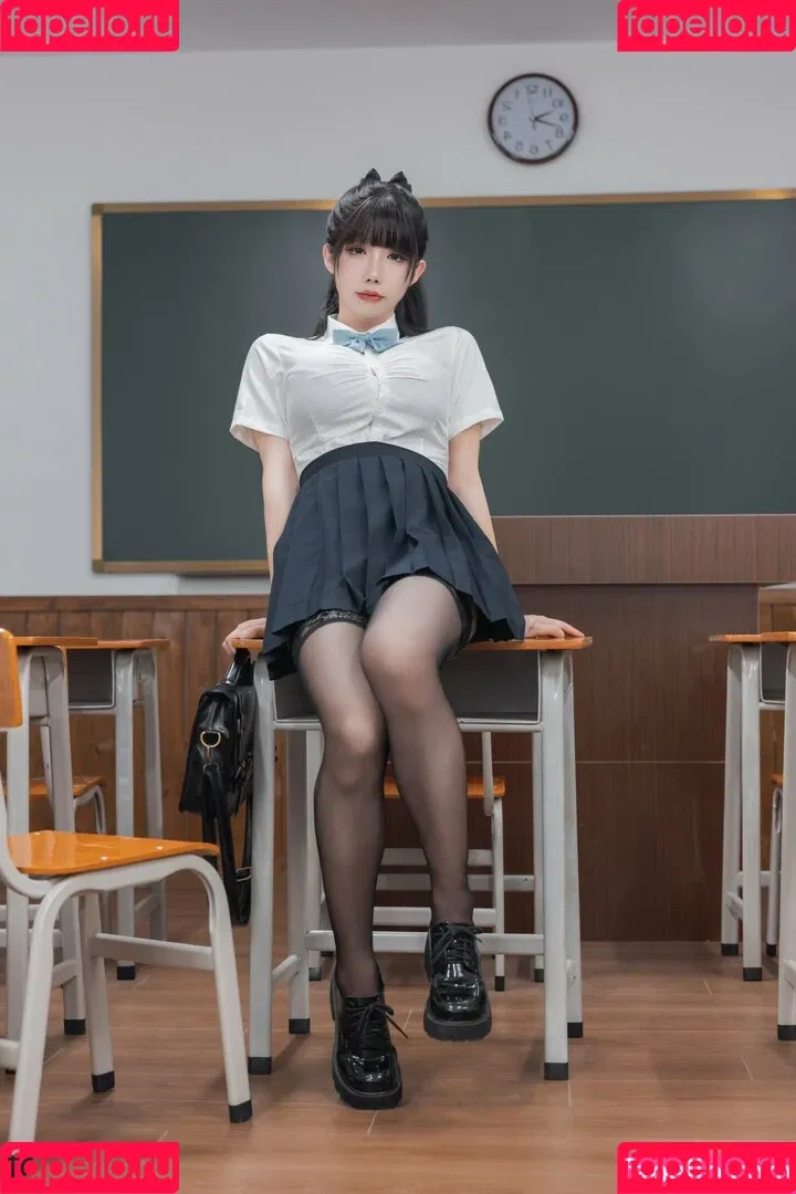 shiliuyelei Onlyfans Photo Gallery 