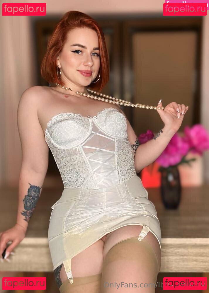 lizzy_youngy Nude Onlyfans Photo 17