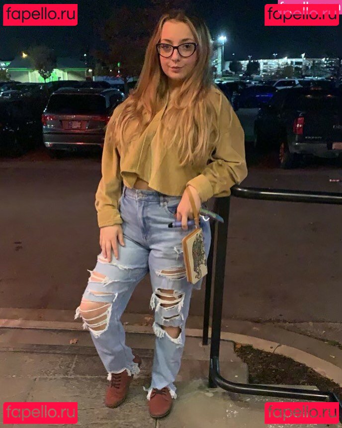 queencourtnizzle Nude Onlyfans Photo 12