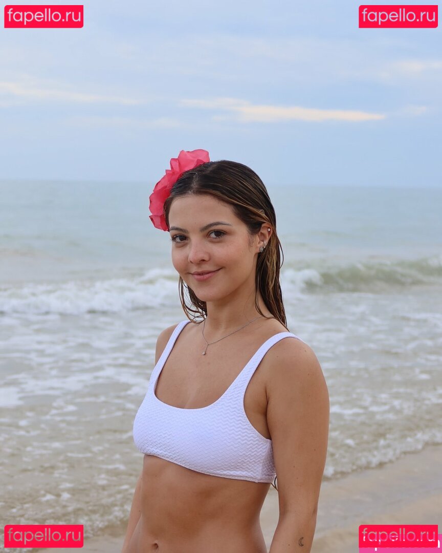 Julia Gomes Nude Onlyfans Photo 40