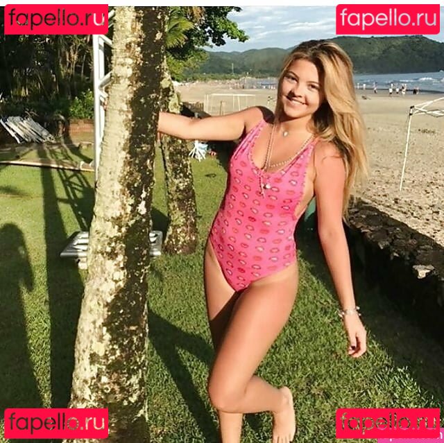 Julia Gomes Nude Onlyfans Photo 36