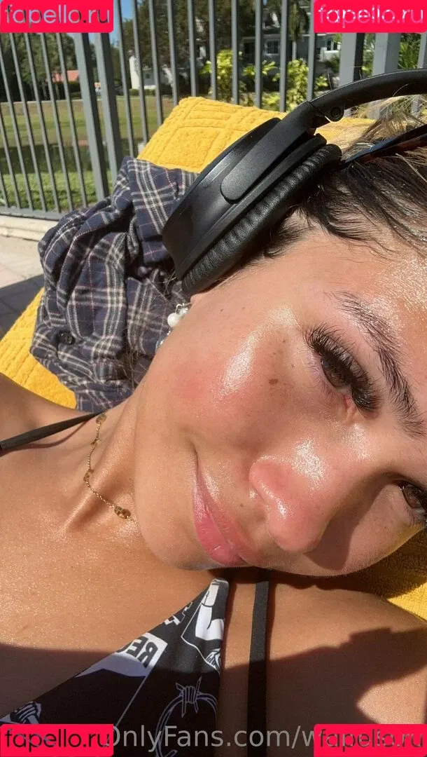 waifusofi Onlyfans Photo Gallery 