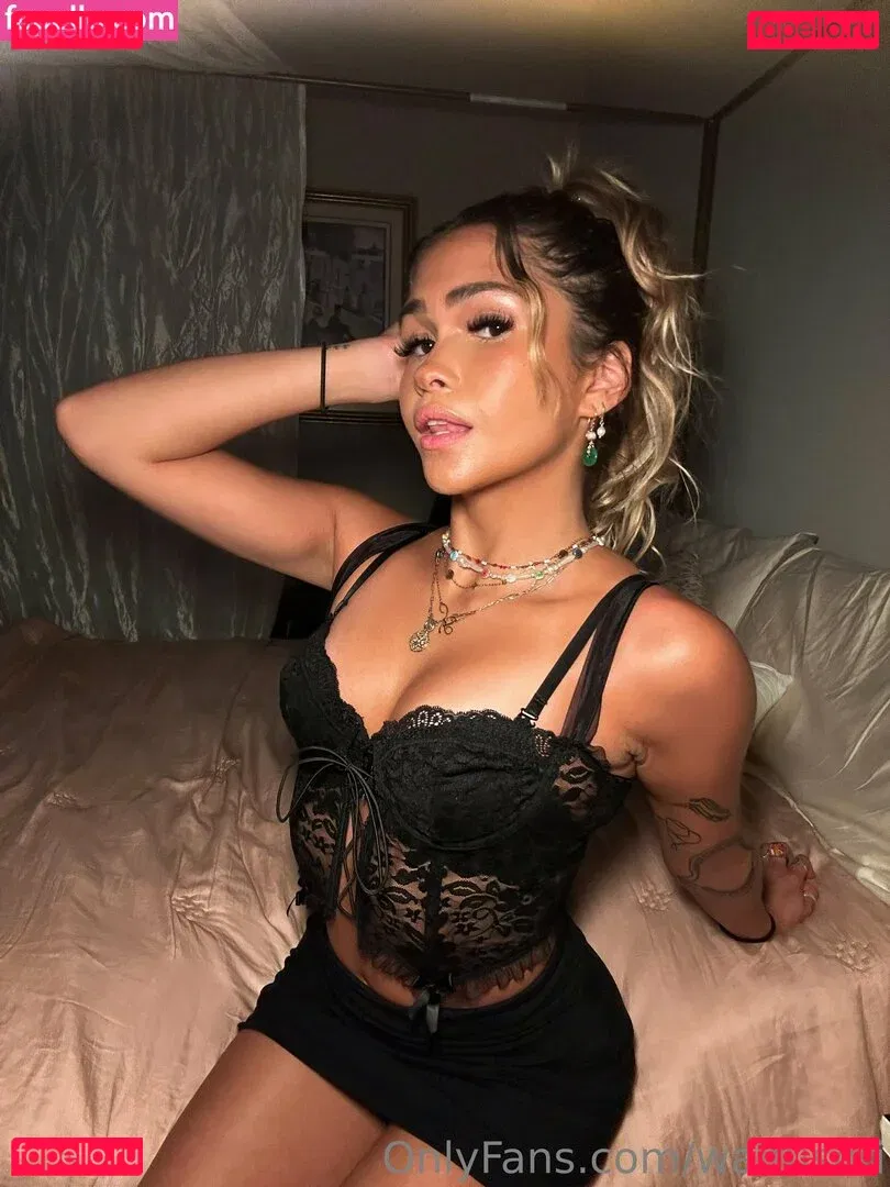 waifusofi Onlyfans Photo Gallery 