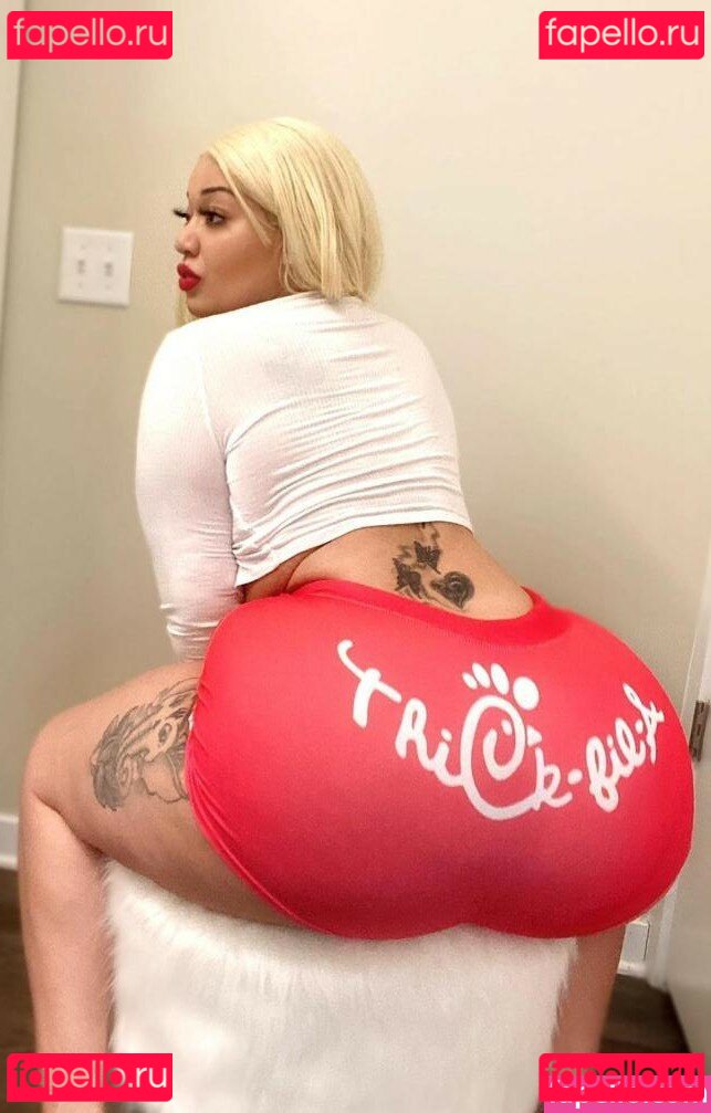 Curvyredbone Nude Onlyfans Photo 10