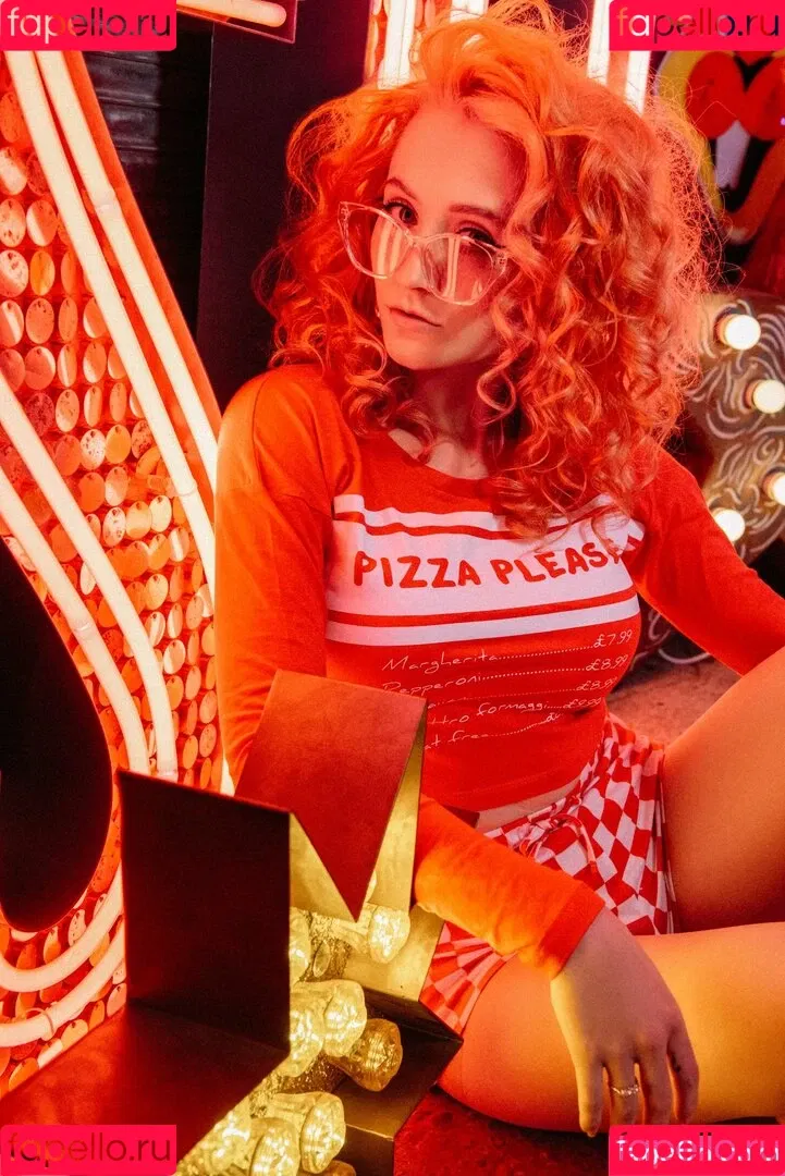 Janet Devlin Onlyfans Photo Gallery 
