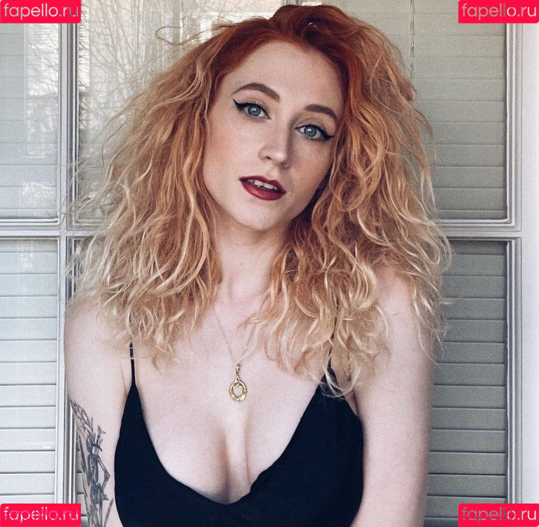 Janet Devlin Onlyfans Photo Gallery 