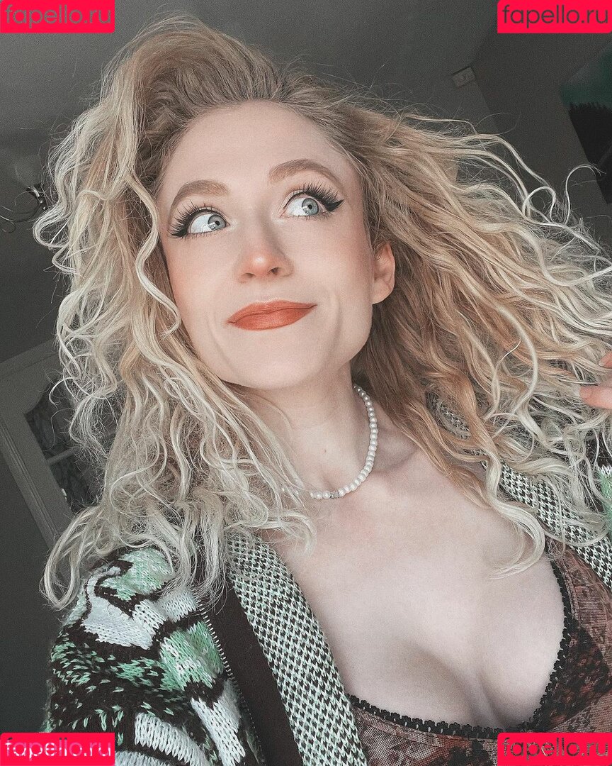 Janet Devlin Onlyfans Photo Gallery 