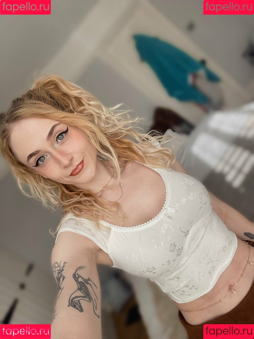 Janet Devlin Onlyfans Photo Gallery 