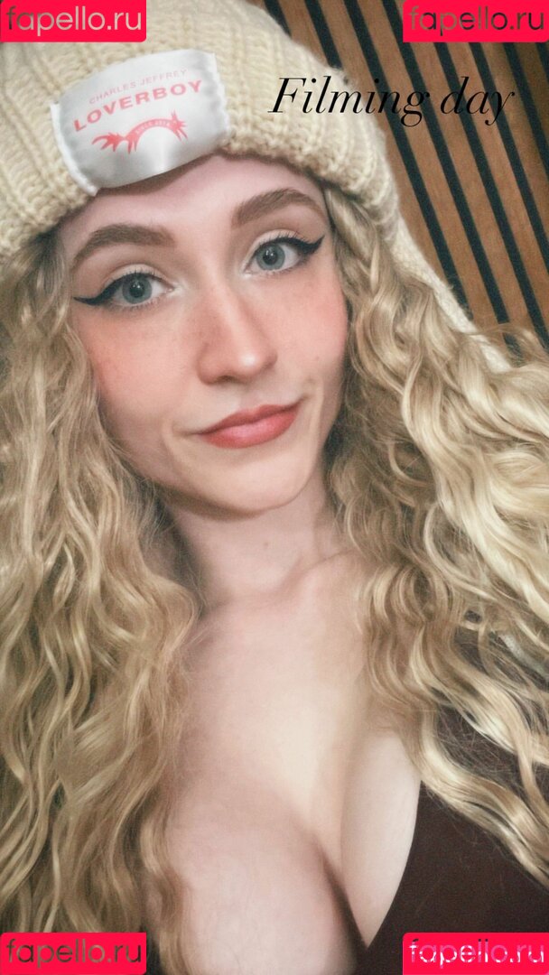 Janet Devlin Onlyfans Photo Gallery 