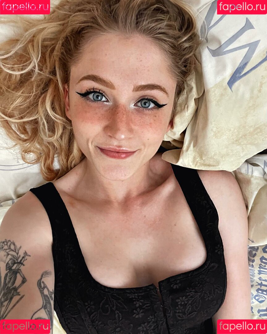 Janet Devlin Onlyfans Photo Gallery 