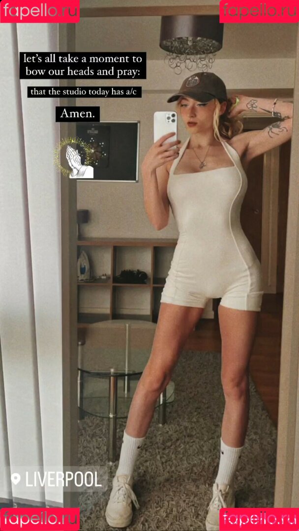 Janet Devlin Onlyfans Photo Gallery 