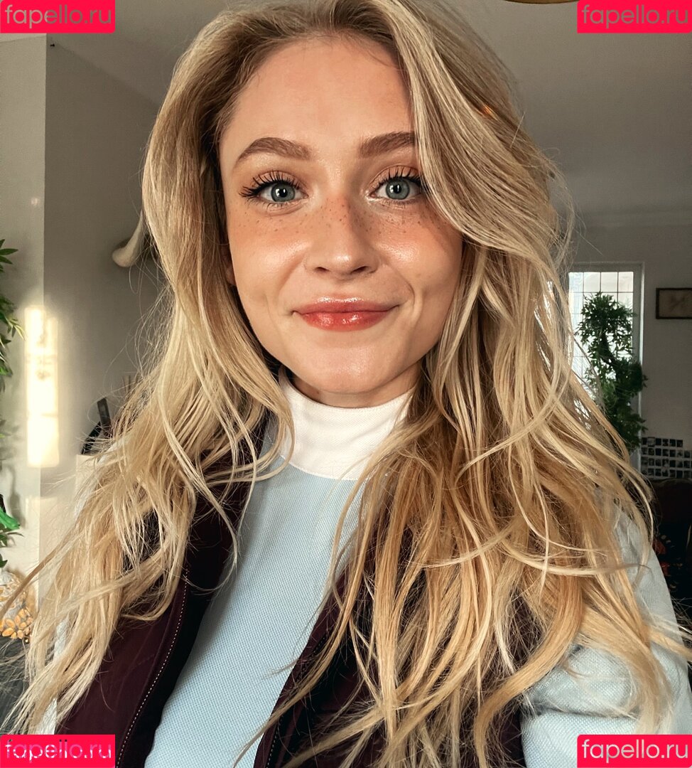 Janet Devlin Onlyfans Photo Gallery 