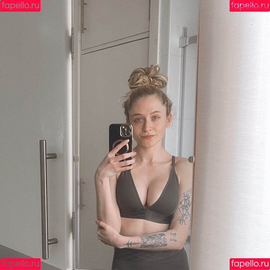 Janet Devlin Onlyfans Photo Gallery 