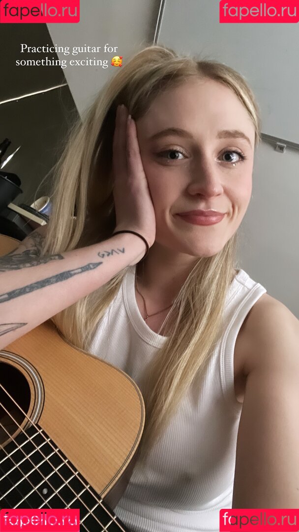 Janet Devlin Onlyfans Photo Gallery 
