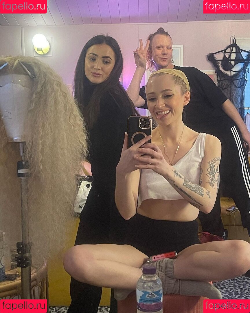 Janet Devlin Onlyfans Photo Gallery 