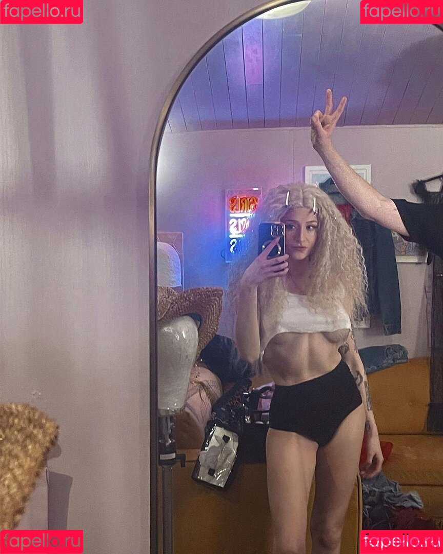 Janet Devlin Onlyfans Photo Gallery 