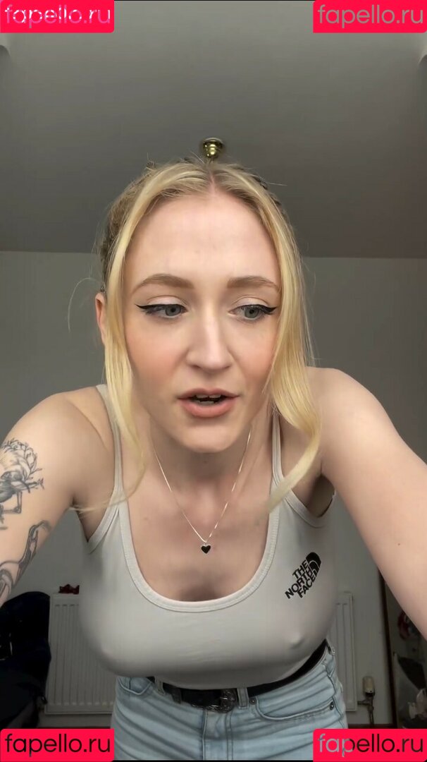 Janet Devlin Onlyfans Photo Gallery 