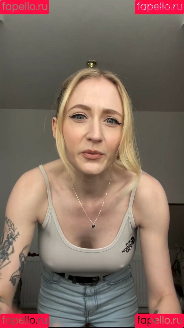 Janet Devlin Onlyfans Photo Gallery 