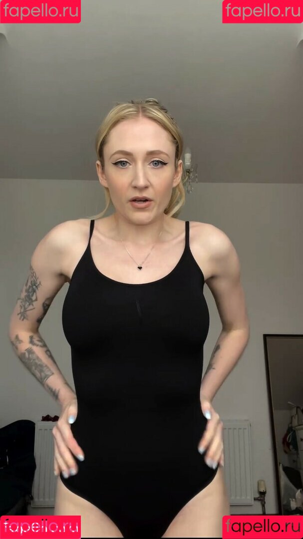 Janet Devlin Onlyfans Photo Gallery 