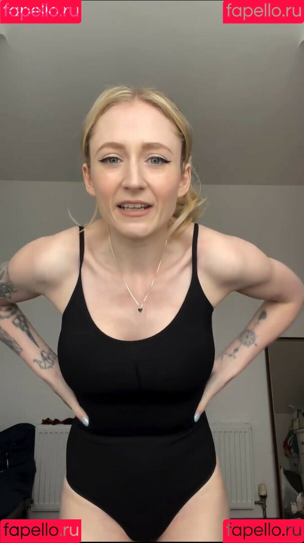 Janet Devlin Onlyfans Photo Gallery 