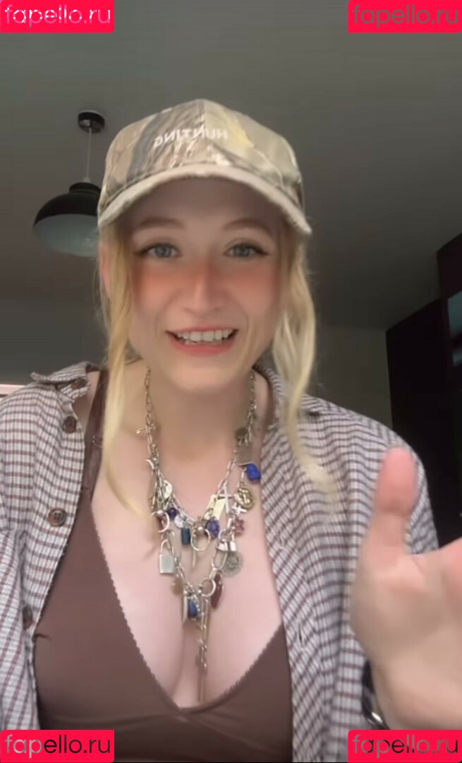 Janet Devlin Onlyfans Photo Gallery 