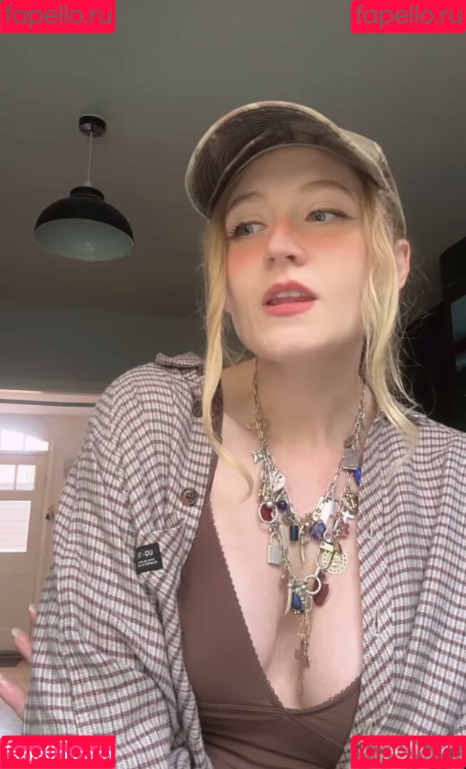 Janet Devlin Onlyfans Photo Gallery 