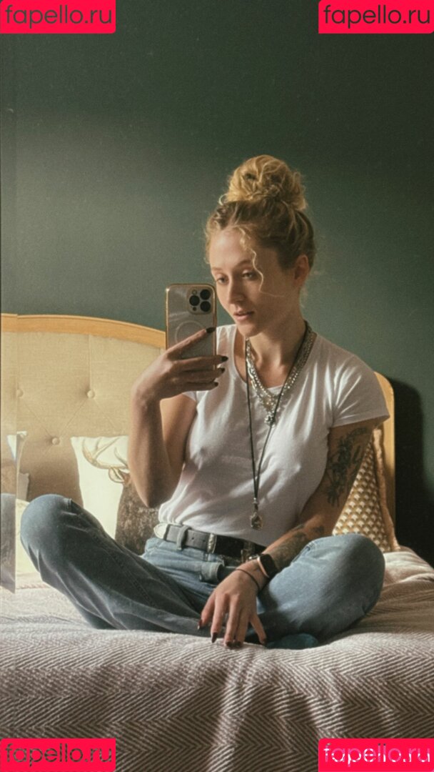 Janet Devlin Onlyfans Photo Gallery 