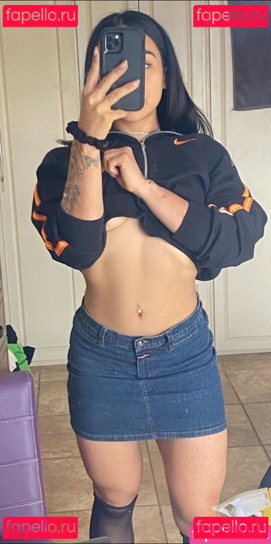 Alesanez Nude Onlyfans Photo 21