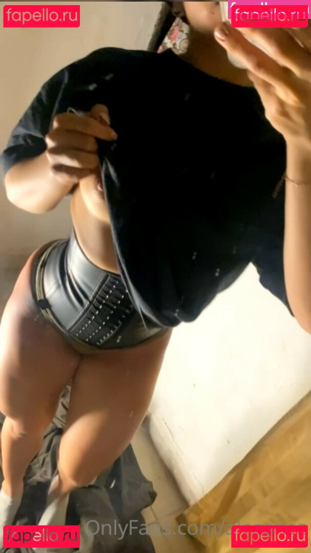 Alesanez Nude Onlyfans Photo 15