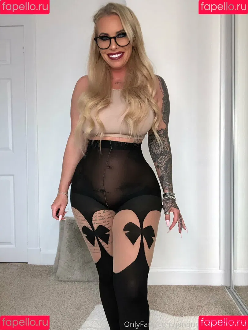 jennnnniferthomson Onlyfans Photo Gallery 