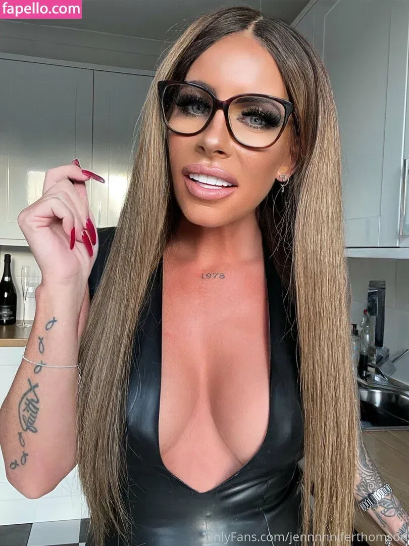 jennnnniferthomson Onlyfans Photo Gallery 