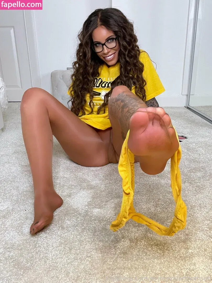 jennnnniferthomson Onlyfans Photo Gallery 