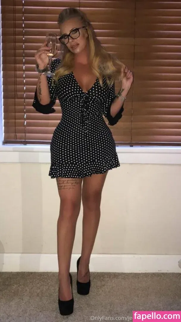 jennnnniferthomson Onlyfans Photo Gallery 