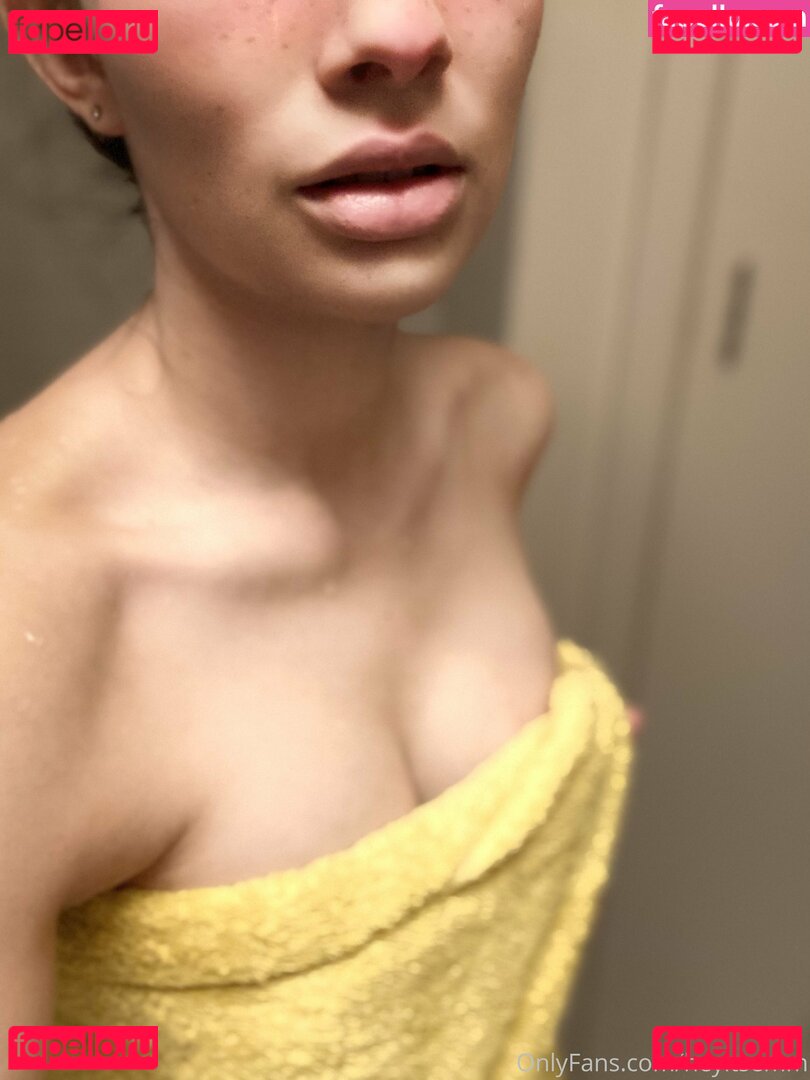 Missakattt Nude Onlyfans Photo 4