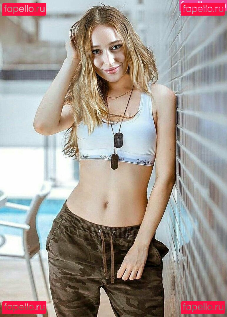 Alycia Debnam Nude Onlyfans Photo 8