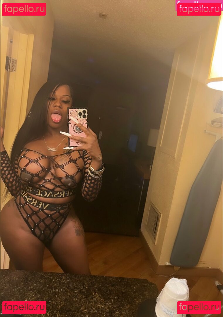 Bubbleazzasia Nude Onlyfans Photo 10