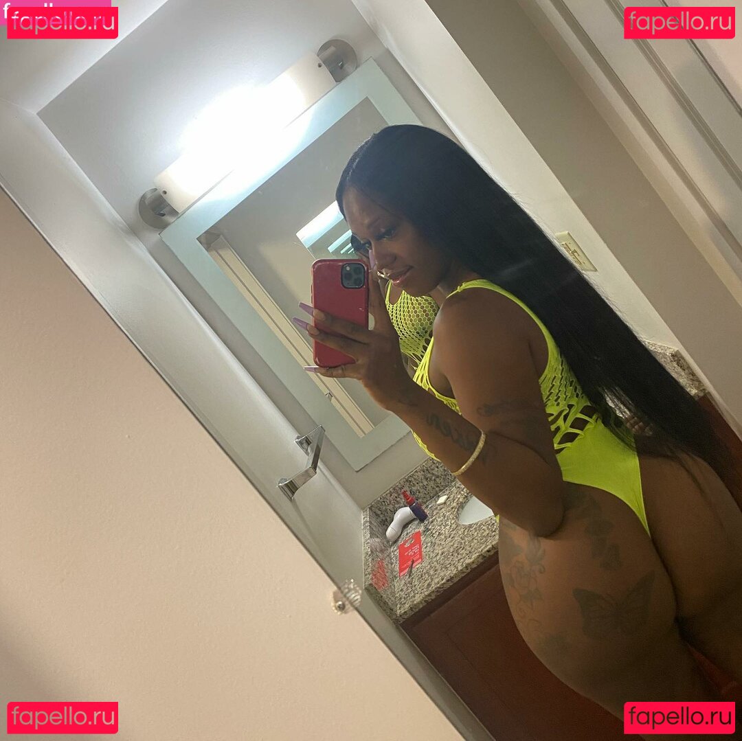 Bubbleazzasia Nude Onlyfans Photo 7
