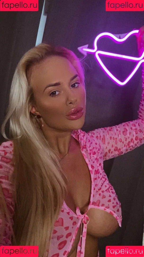 louiselou Onlyfans Photo Gallery 