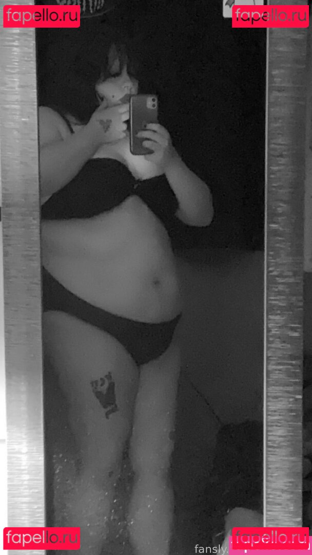 gothriana Nude Onlyfans Photo 11