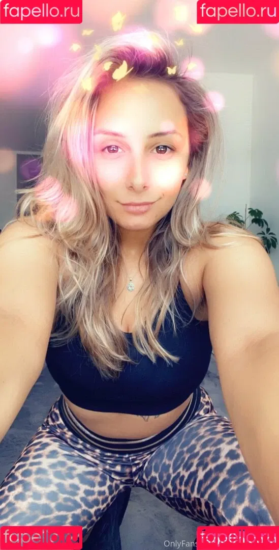Mariah Leonne Onlyfans Photo Gallery 