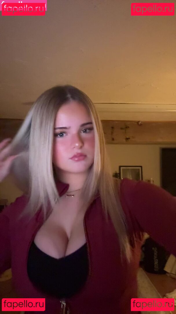 Rebecca Nude Onlyfans Photo 23